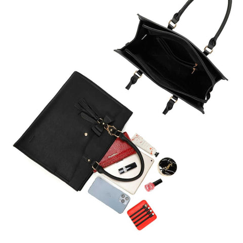 Image of Trendy Women's Shoulder Bags