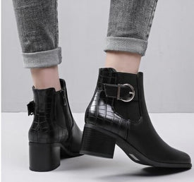 Bottines chelsea effet croco à talon - Gallantry Shop