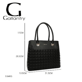 Elegant quilted handbag