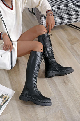 Lara Bottes - Gallantry Shop