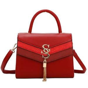 Decorative Shoulder Bag With S Buckle